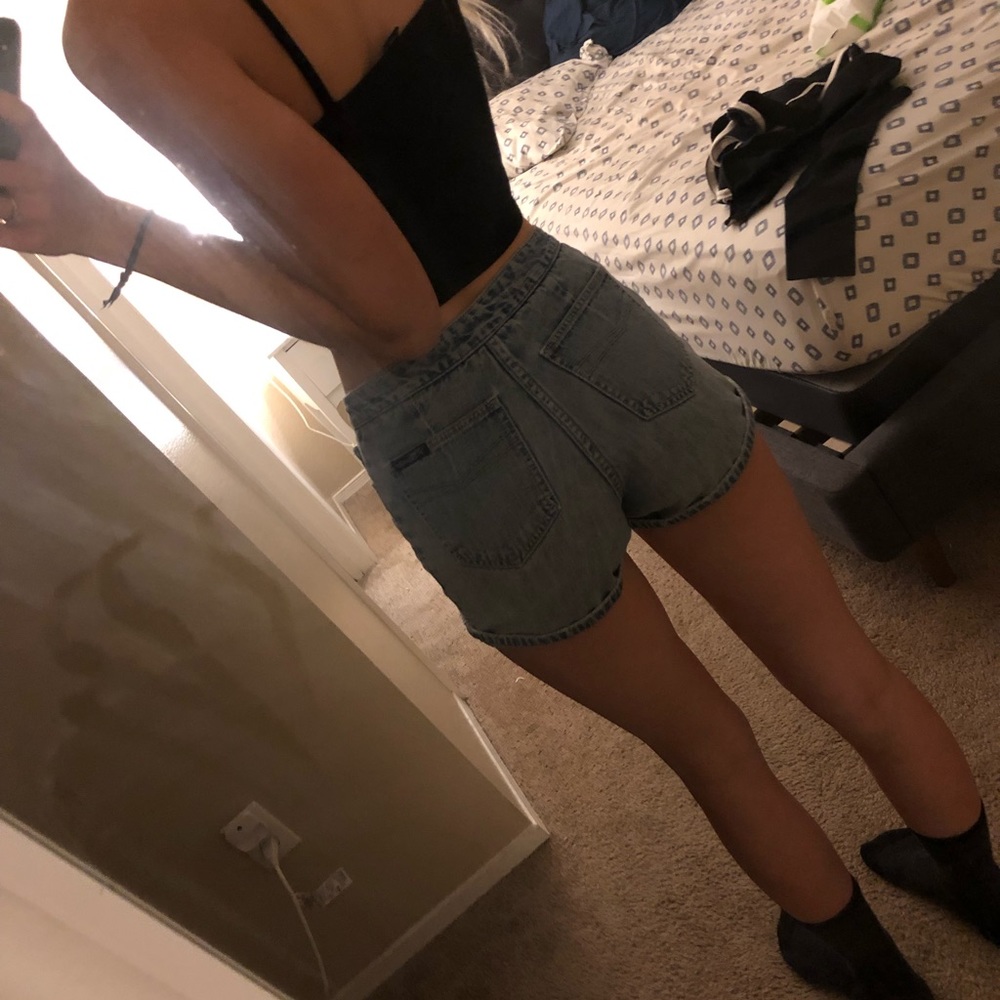Light wash denim shorts!